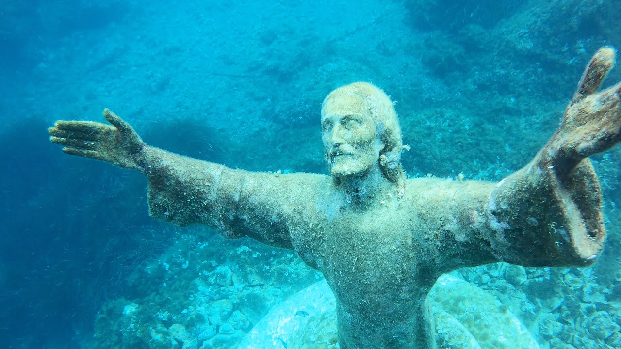 CHRIST OF THE ABYSS FREE DIVING (San Fruttuoso) with diving time, close ...