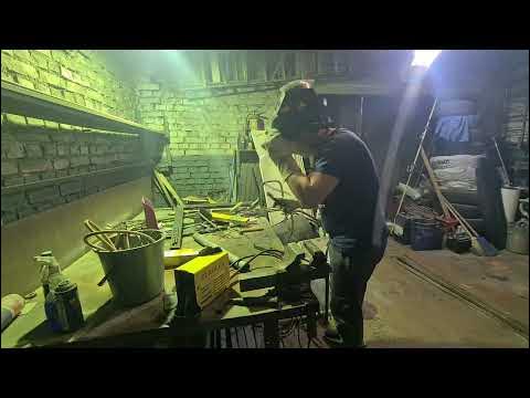 Как я учился варить сваркой, часть 3 - YouTube