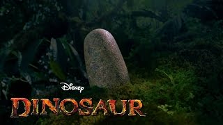 Momento Disney "La Travesía del Huevo" Dinosaurio