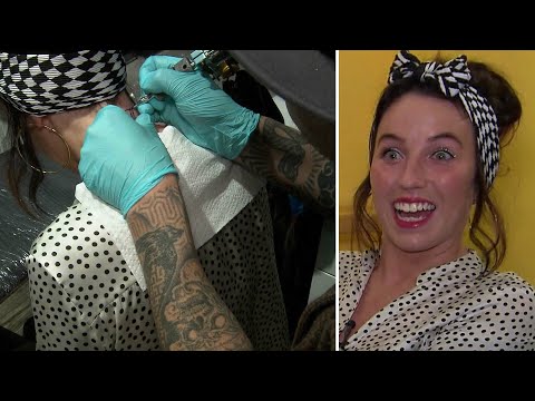 Video: 3 sätt att få en tatuering på fingrarna