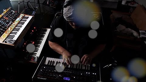 ZEN 38 - River -  | Minimoog model D, OB6, Jupiter XM & Elektron Analog Rytm mk2 | Studio Live