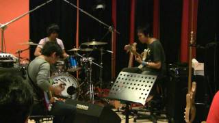 Gigi - Ya Ya Ya @ Latihan Konser Sweet 17 [HD]