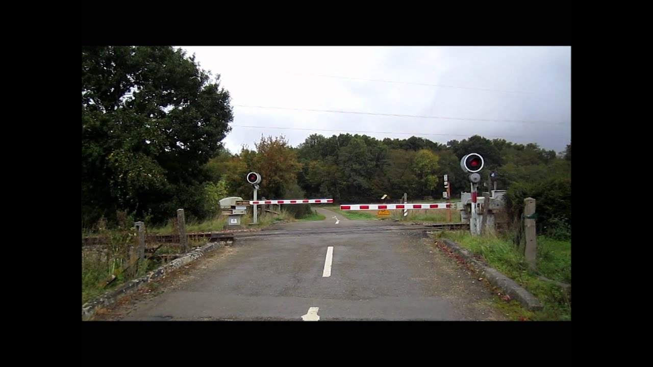 Passage à niveau automatique SAL 2 YouTube Passage à niveau automatique SAL 2 YouTube