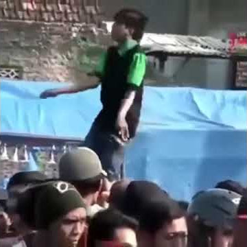 Orang mabuk joget lucu