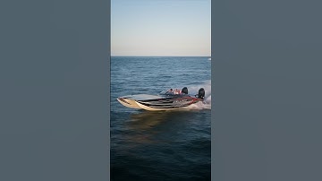 Go-Fast ⚡100+MPH Hellkat 32 Catamaran w/twin 300R Racing Outboards in Miami #racing #speed