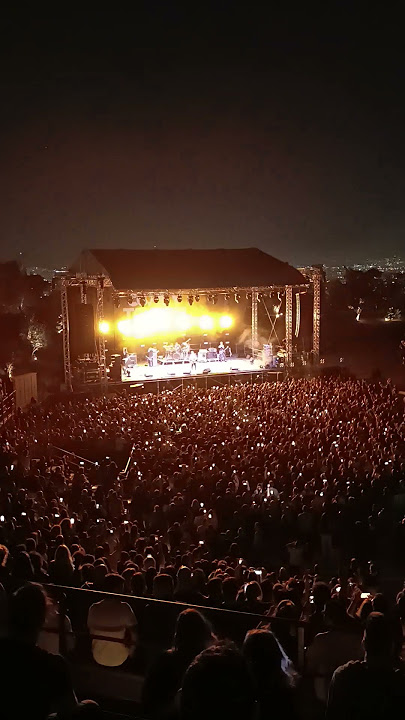 Corey Taylor and crowd singing SpongeBob Squarepants theme song live at Athens 2024