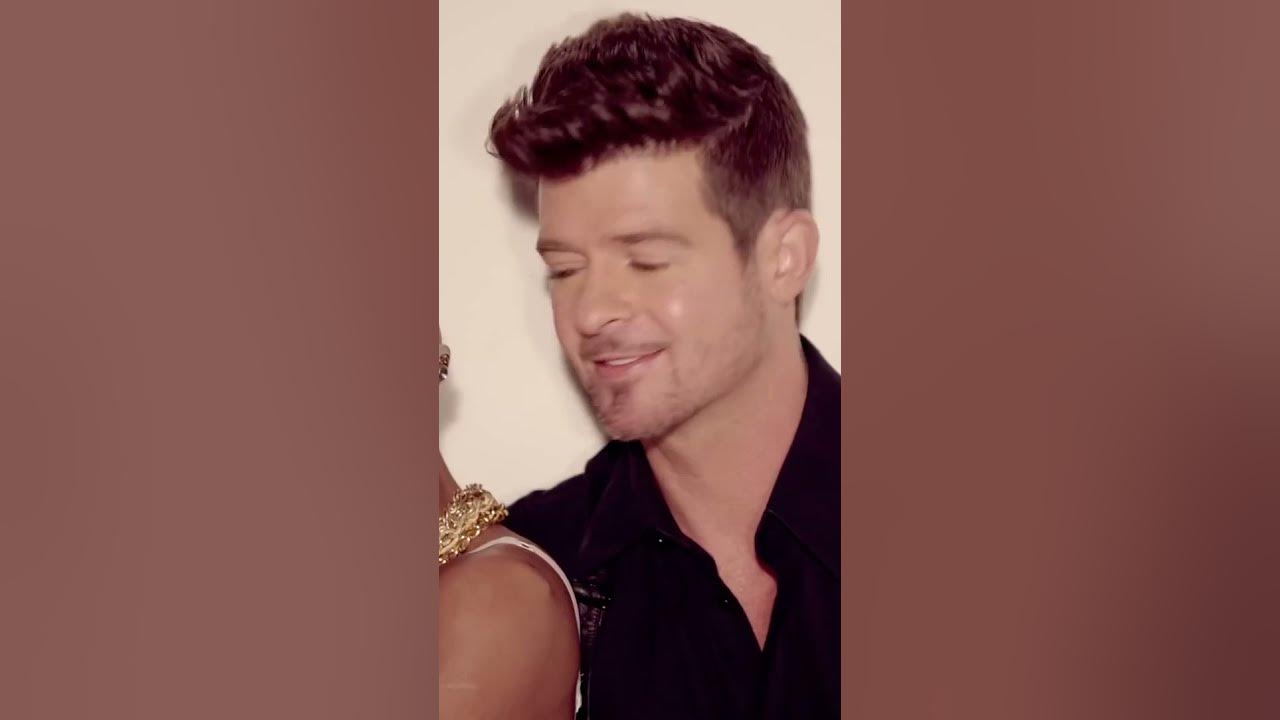 Robin Thicke - Blurred Lines ft. T.I. & Pharrell Robin Thicke - Blurred Lines ft. T.I. & Pharrell