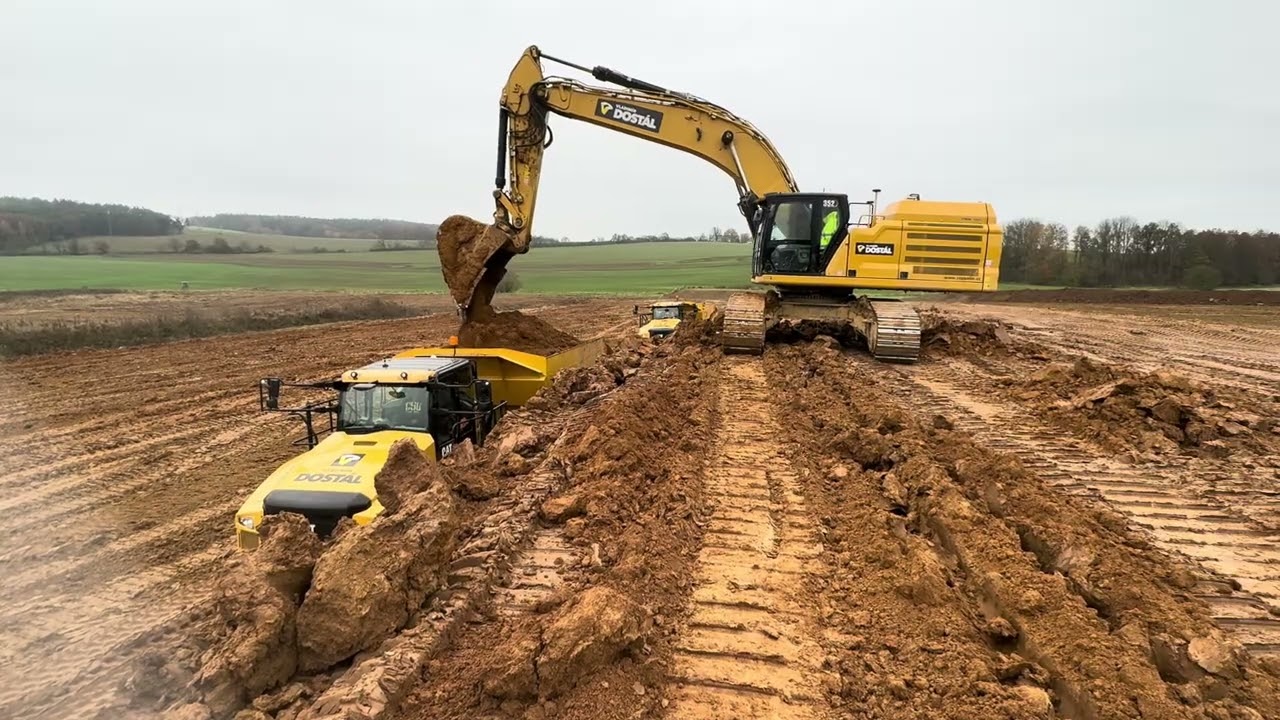 CAT 352, CAT 745