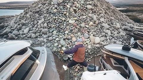 A Complete Barge unloading video watch to satisfy and relaxing Video