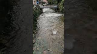 O relaxante som da água na bela Vila do Gerês!