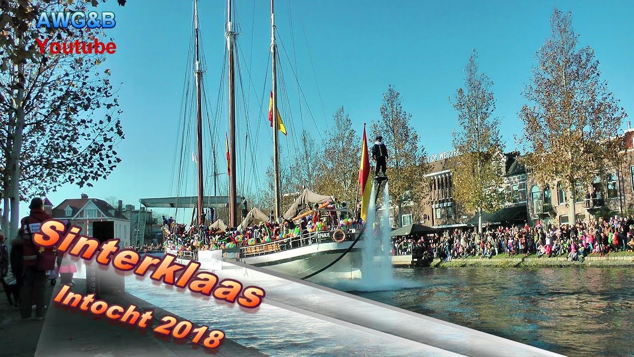 Zwarte Pieten en Sinterklaas een mooi feest ! in Weesp