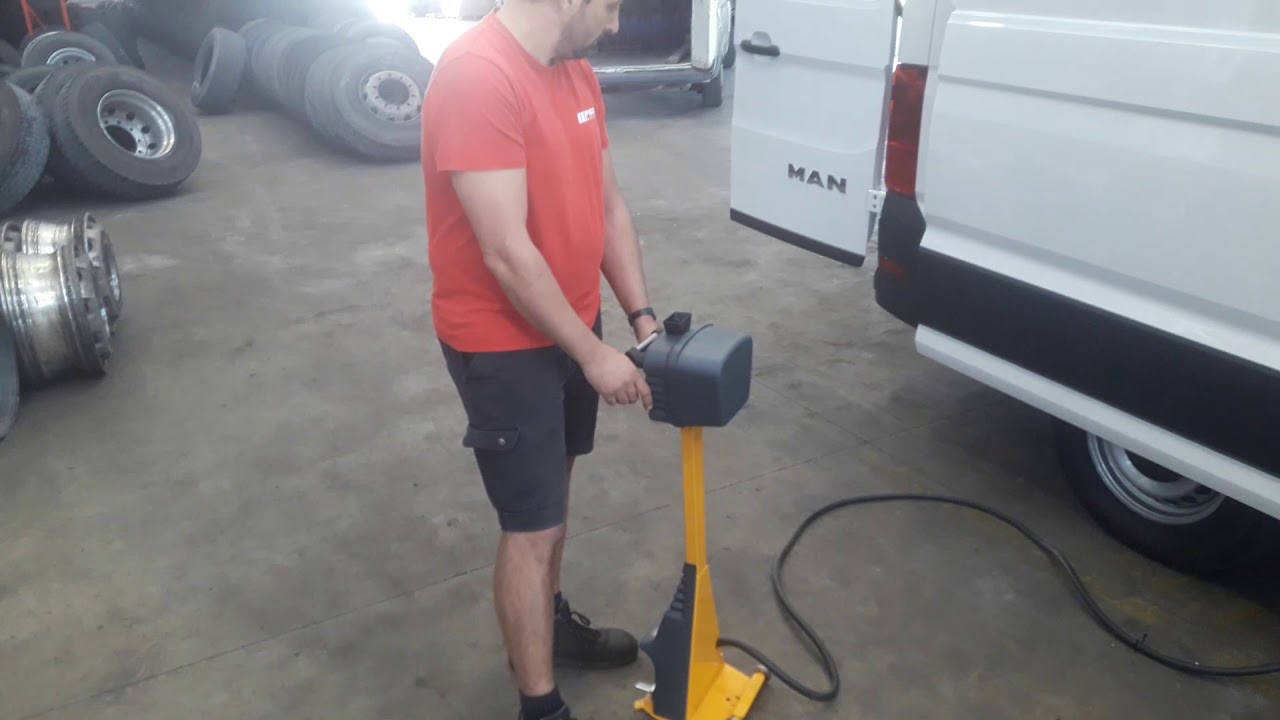 FEP ENGINEERING PNEUS MARKET ROMAGNA CON MAN - YouTube