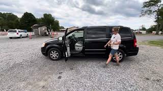 2010 Chrysler Town & Country Van