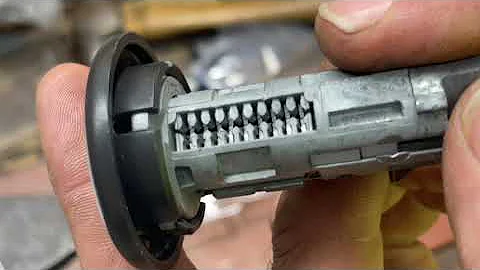 Jiggling the key in your 94-05 GM Ignition? Watch 1st! How to Rekey Ignition from Parts House!