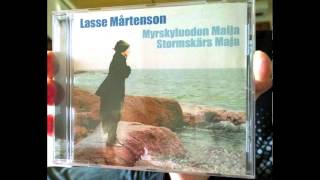 Video thumbnail of "03 Lasse Mårtenson - Kaikki paitsi purjehdus on turhaa"