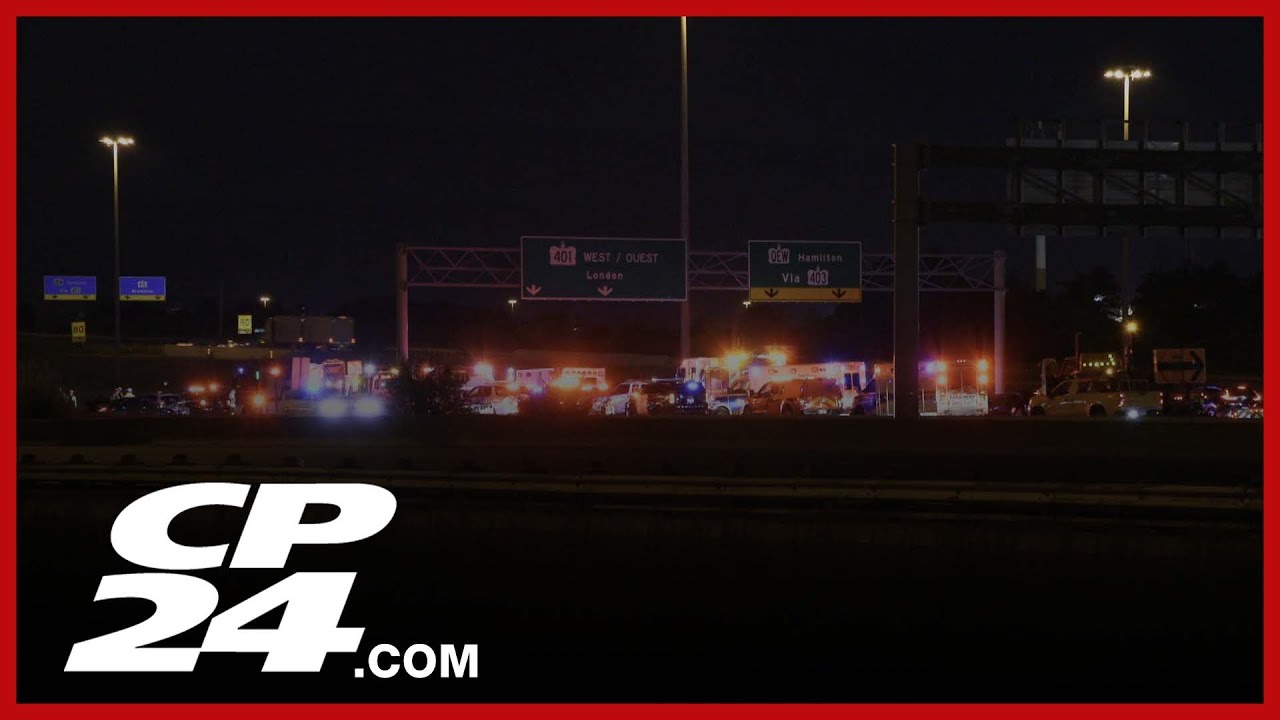 Fatal crash on Highway 401 in Mississauga - YouTube