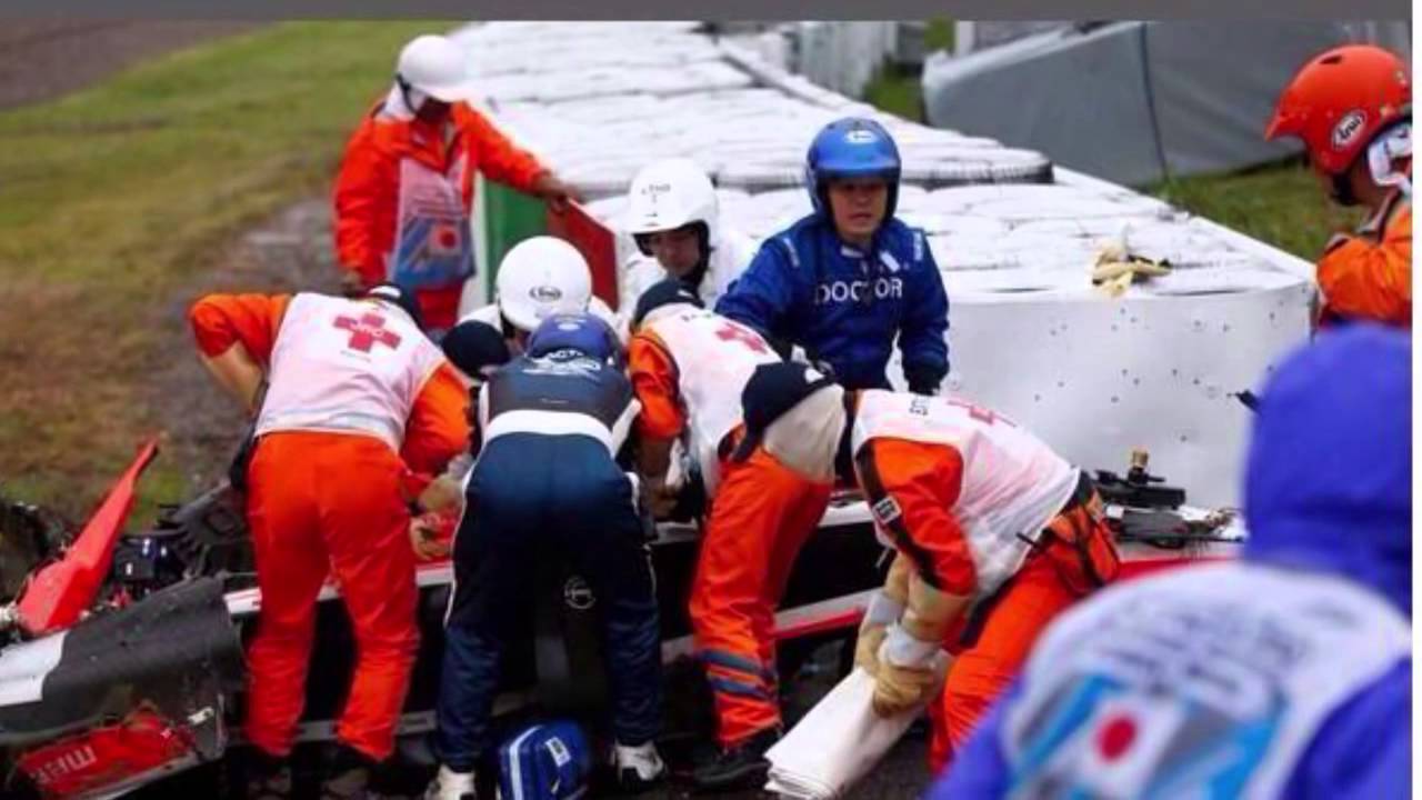 Bianchi Crash - F1 Suzuka 2014 - Medical Team Intervention