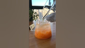 Đầu bếp mèo : Tự làm nước ép quýt tại nhà 😋