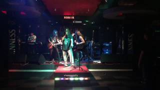 Powerslaves - Find Our Love Again ( Live In M One Cafe )