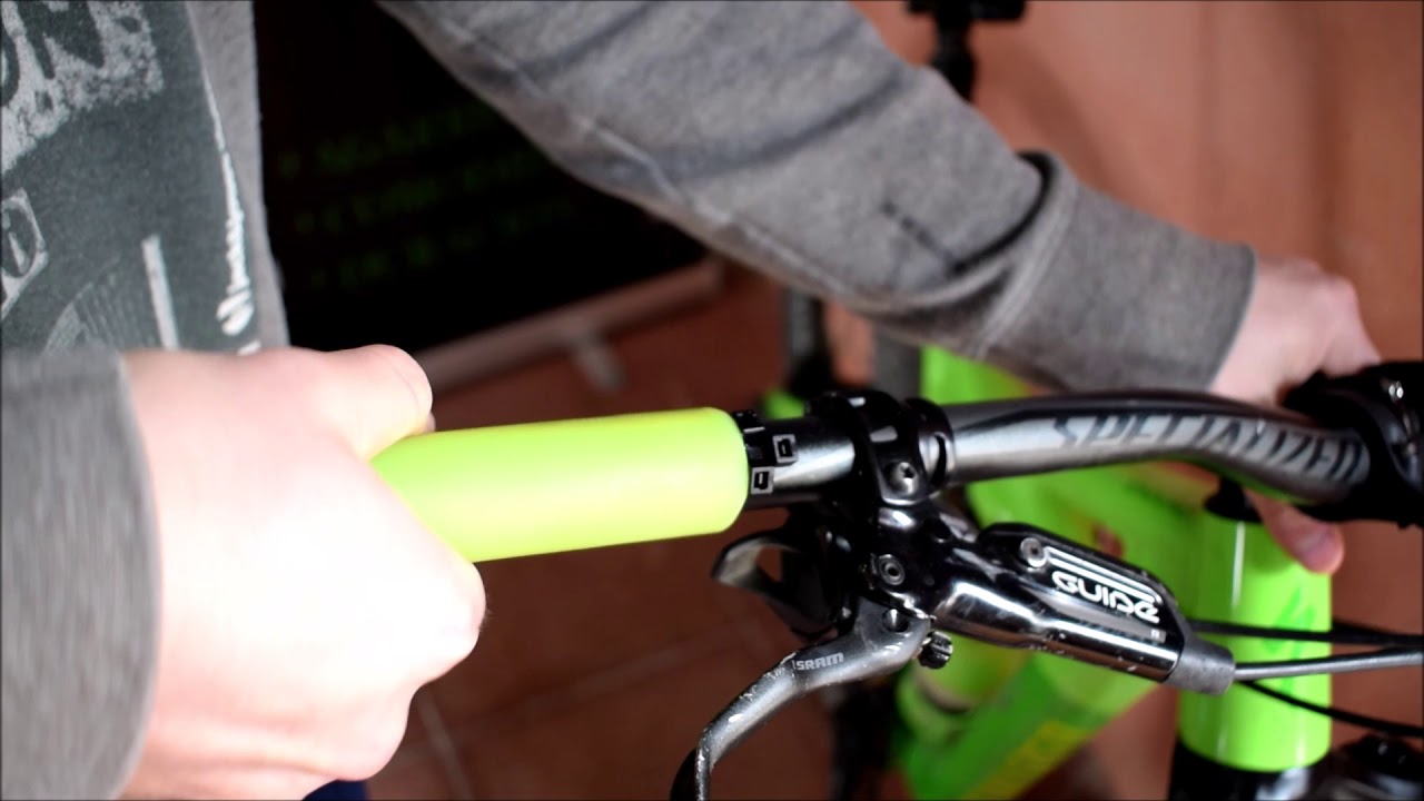 Cómo cambiar los puños de una bicicleta 