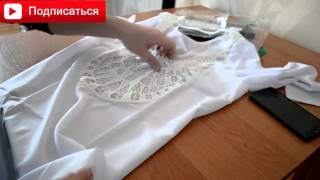 Платье с декольте