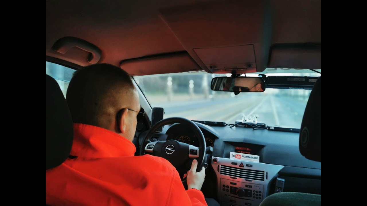 Ezerszer jobban kell figyelni! #lightbarmarci #villogó #sziréna #mentő #vérszállítás #kórház #műtét