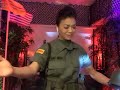 O ci mu hoa c st hng linh ho m hunh l karaoke trnh by vn kim