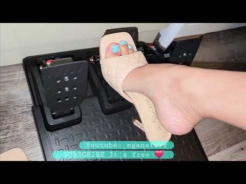 BAREFOOT & MULE SANDAL PEDAL PUMPING