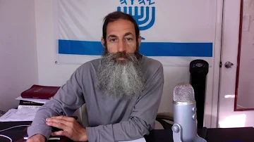 Can you brush your teeth while fasting Yom Kippur?