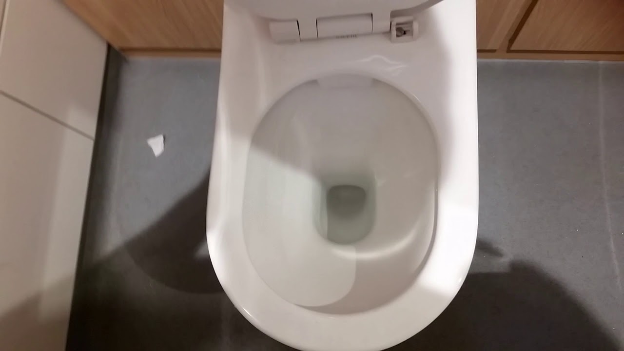 Toilet in M&S Tunbridge wells - YouTube