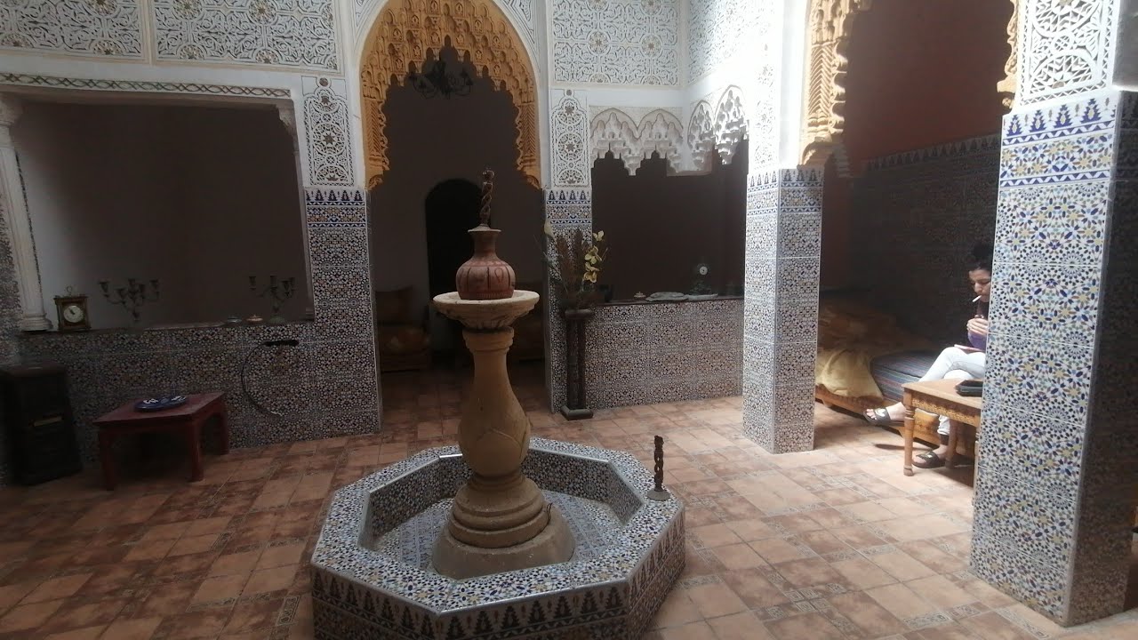 الرباط:دار حرة محفظة على شكل رياض للبيع🏘️بحي المحيط،قرب البحر،بثمن مناسب👍❤️