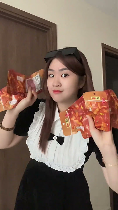 Review Ăn Thử Chân Gà Hàng Việt Nam Rẻ Nhưng Mà Có Chất Lượng Cao Hông ? #Shorts