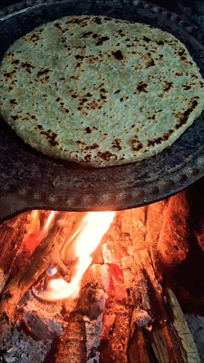 සීතල වැස්සෙ රොටී කන්න එන්න🫓🤤🌧️ #srilankanfood #food #rain #villagelife  #reels #shorts #shortsfeed
