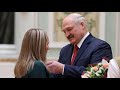 Лукашенко – женщинам: Частенько превосходите нас, мужиков! / Вручение госнаград и генеральских погон