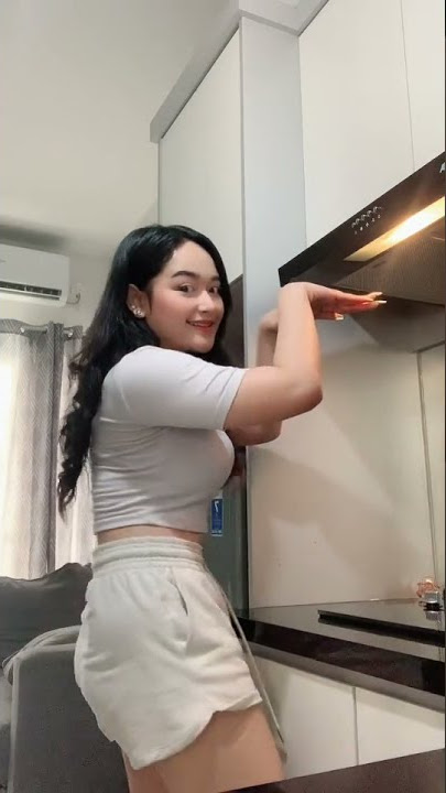 hot banget goyangnya 🥰