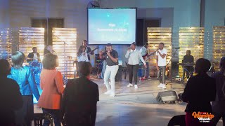 Ndinasangalala   Njonjonjo ft. Atu Jana || December Live Worship Moments