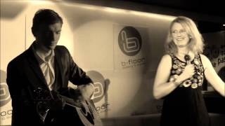 Gloria (Patti Smith acoustic cover) by Katimini with Matt on guitar