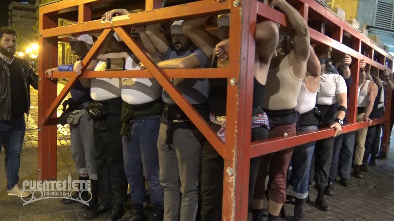 Ensayo costaleros del Misterio de la Amargura 2018. Febrero en Sevilla.