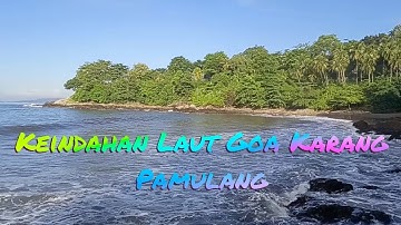 Rileksasi menikmati keindahan alam laut di goa karang Pamulang pelabuhanratu Jawa barat (Relaxation)