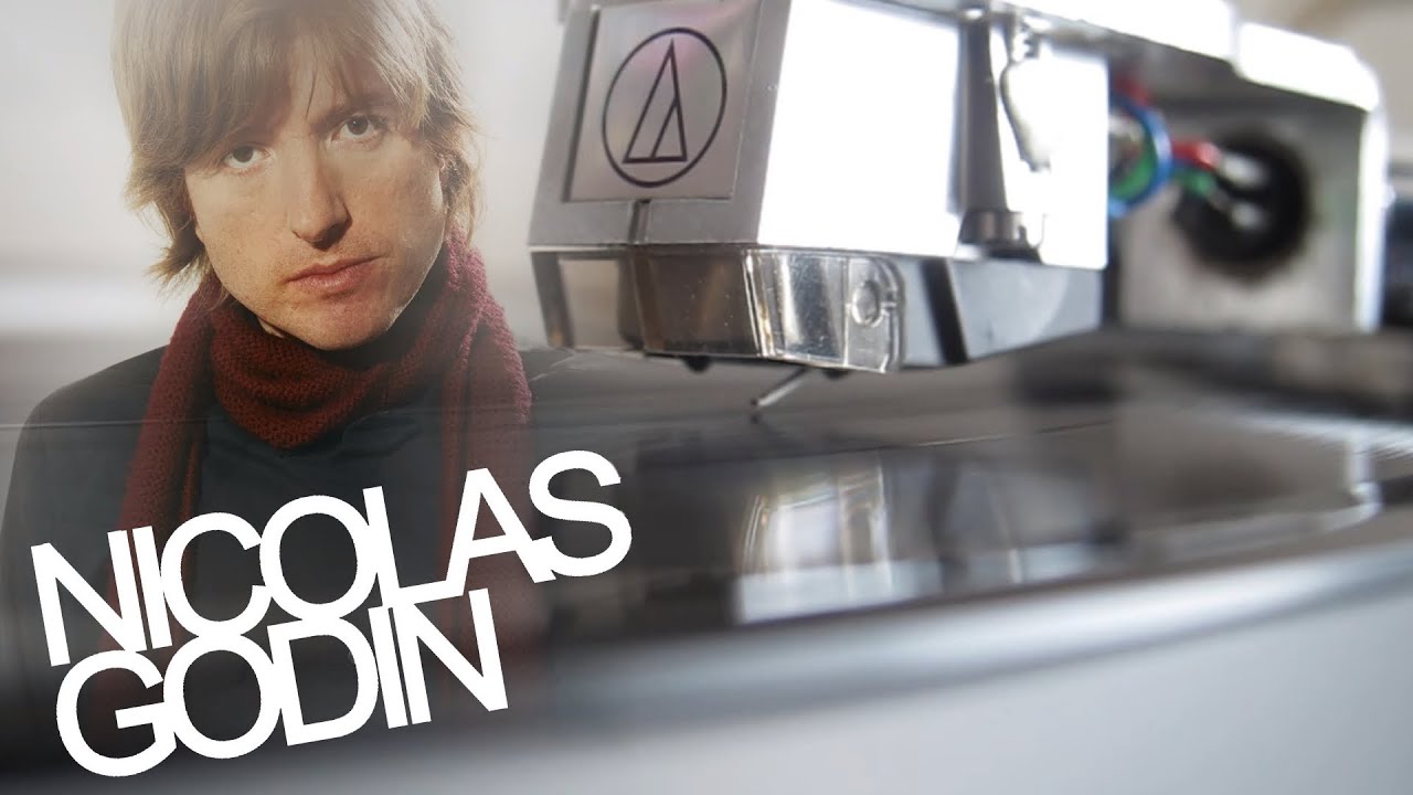 Obejrzyj Nicolas Godin (AIR) ✧ Back To Your Heart ✧ Vinyl w YouTube