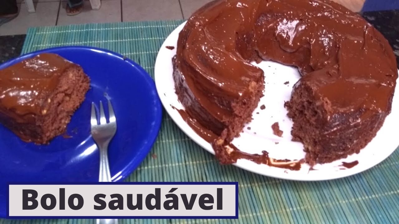 Bolo de biomassa de banana verde