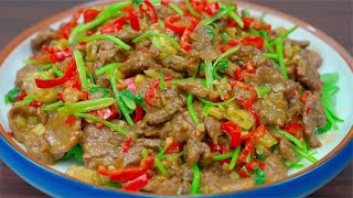 小炒黄牛肉怎么做才好吃？记住这2个诀窍，鲜嫩入味过瘾，超下饭丨董小厨家常菜