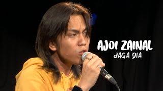 Meremang dengar Ajoi Zainal nyanyi akustik ‘Jaga Dia’, rupanya untuk arwah bapa