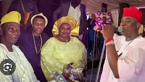 MOMENTS K1 DE ULTIMATE SERENADES WIZKID DAD ON STAGE