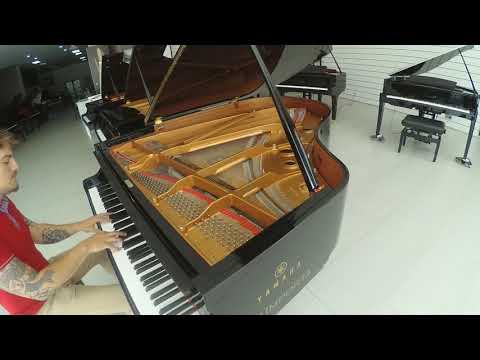 🎬 Video relacionado con pianos de cola
