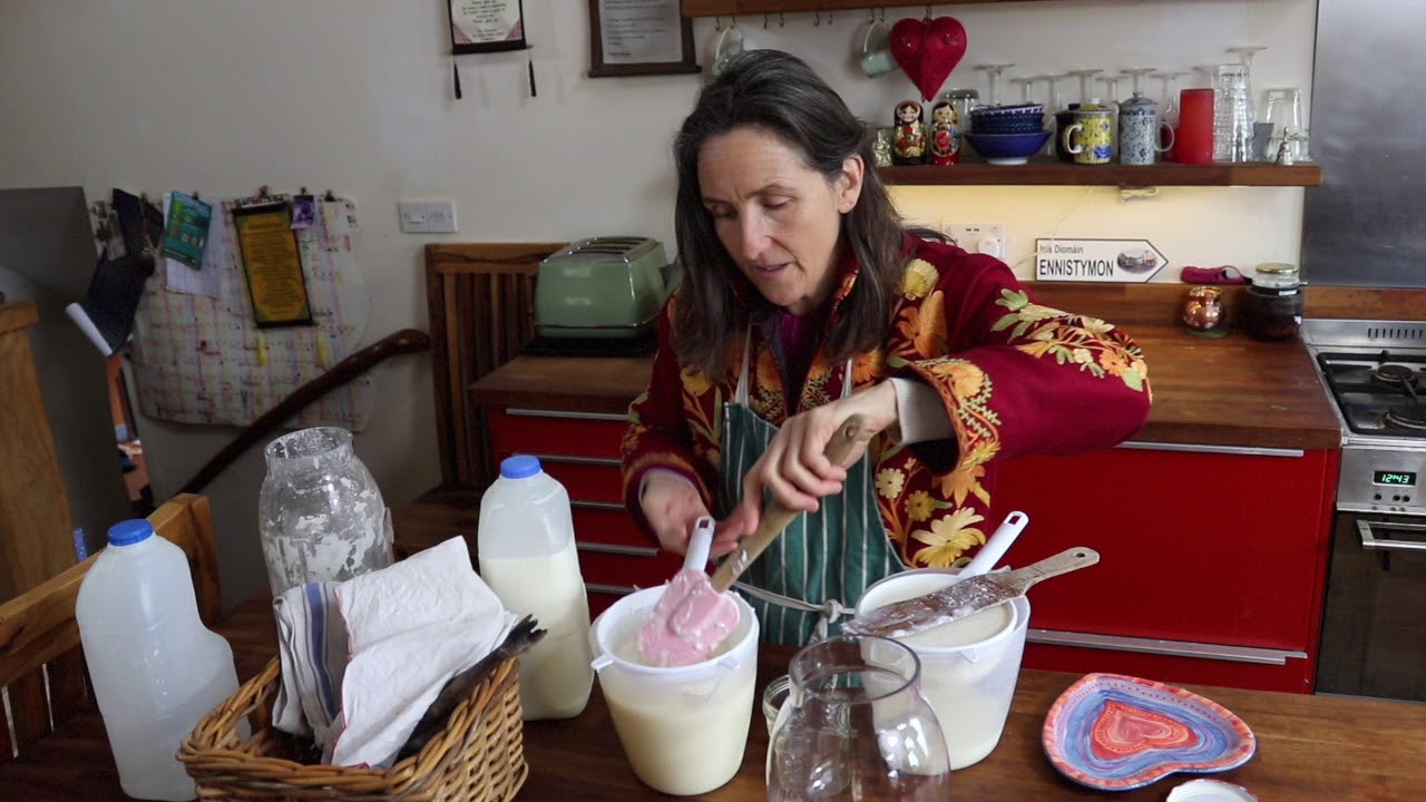 How to make your own Kefir (fermented milk drink) with Uma Dinsmore-Tuli- Digestive Health Wellbeing