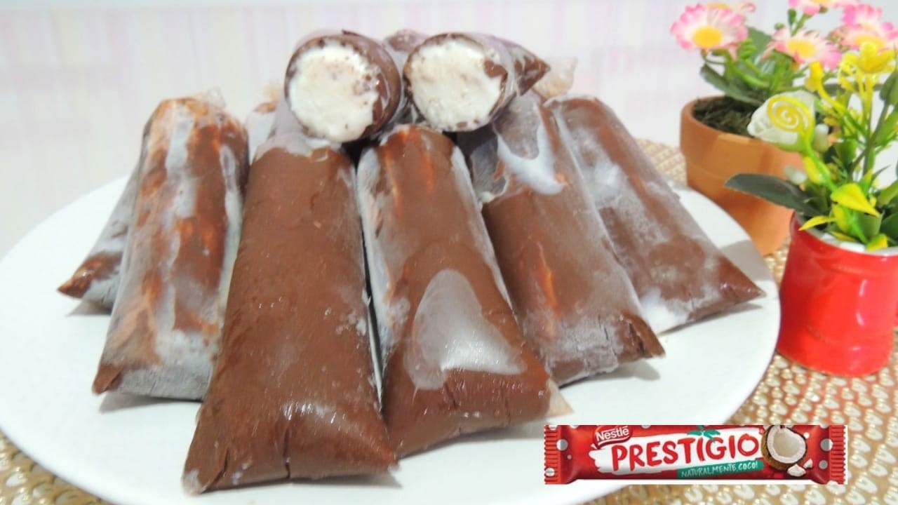 Geladinho gourmet de prestígio, com casquinha