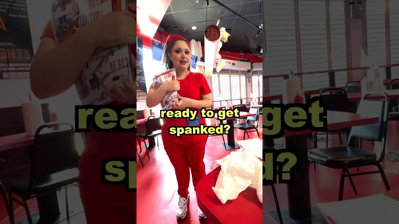 Я ходила в САМЫЙ БЕЗУМНЫЙ ресторан в мире 😳 #шорты