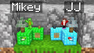 Mikey EMERALD vs JJ DIAMOND Tiny Chunk Battle in Minecraft (Maizen)