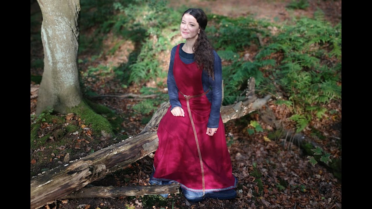 Capsule Wardrobe selbstgenäht - Historisch, traditionell, feminin